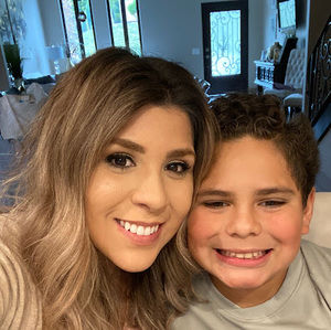 Meet your Posher, Rosario